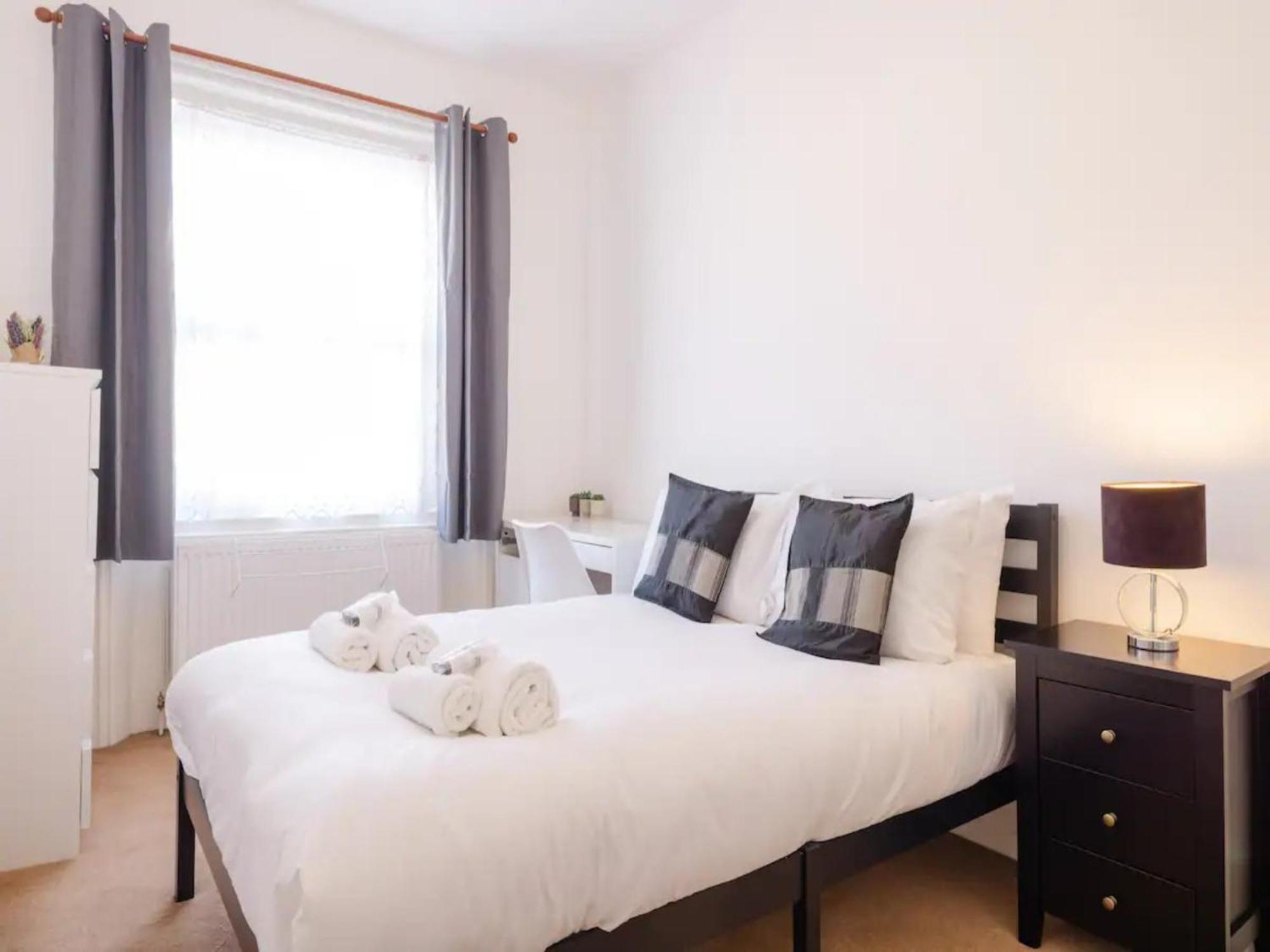 Pass The Keys Spacious 3 Bed Flat Near Kings Cross And Camden *