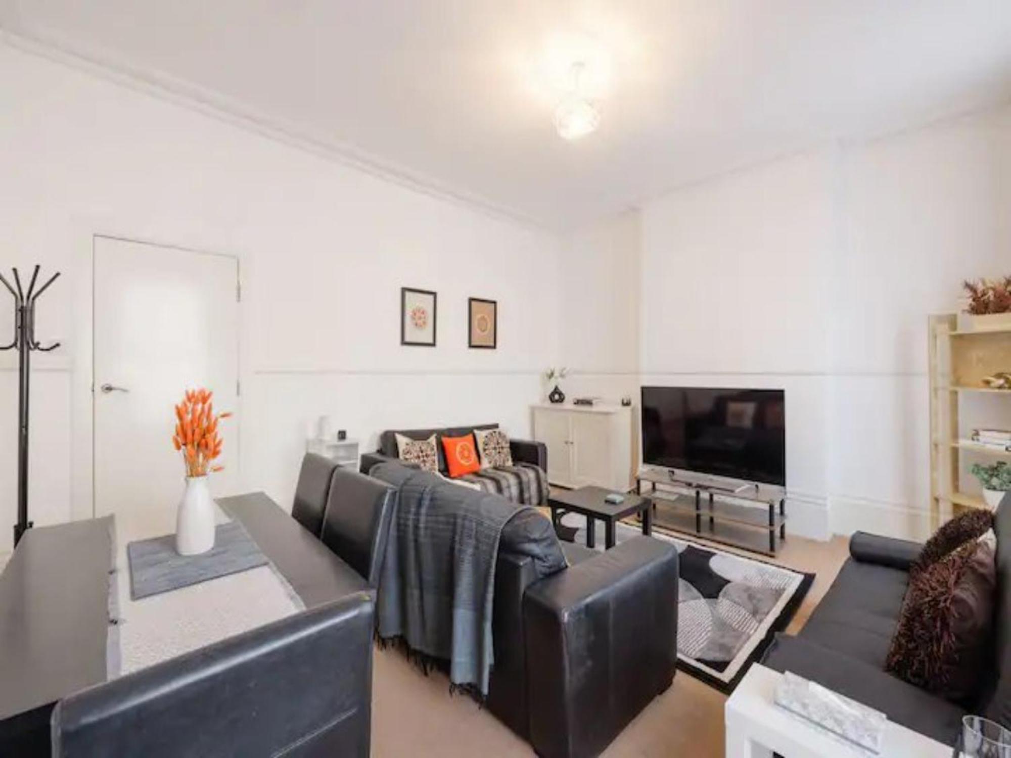 Pass The Keys Spacious 3 Bed Flat Near Kings Cross And Camden *