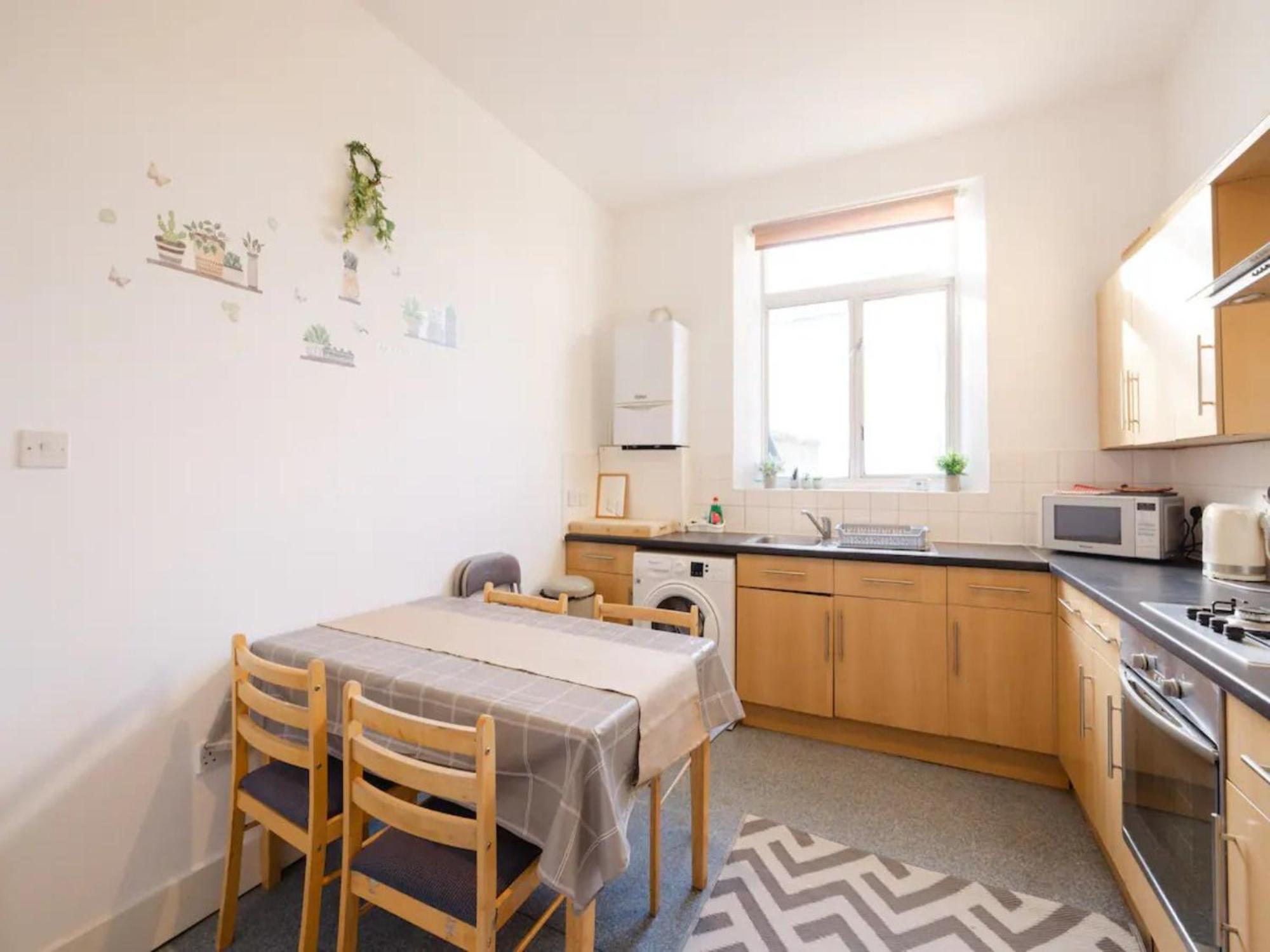 Pass The Keys Spacious 3 Bed Flat Near Kings Cross And Camden *